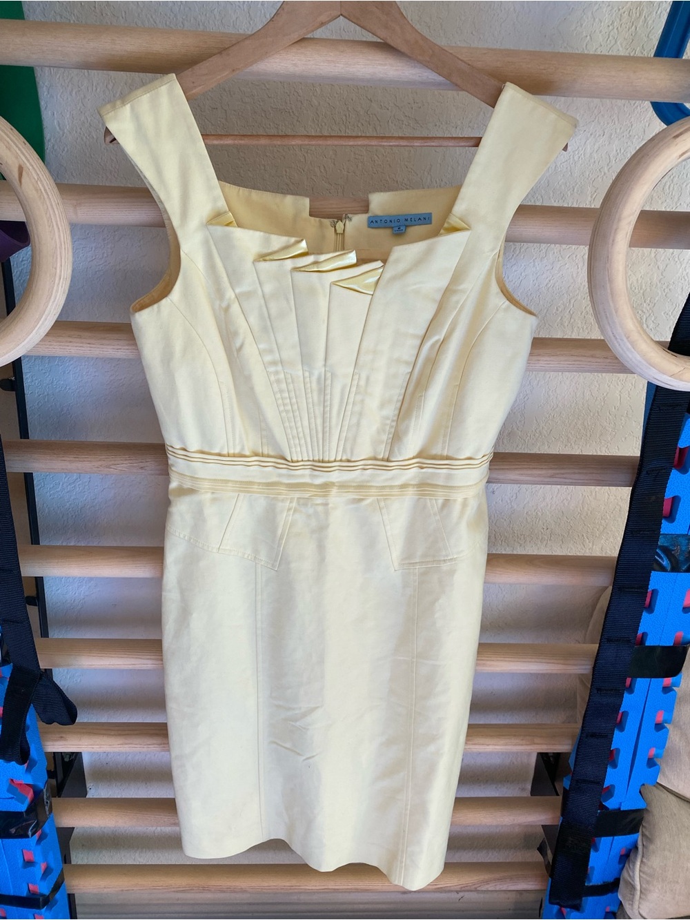 Antonio Melani Yellow Beautiful and Stylish Dress. Size 8 US.
